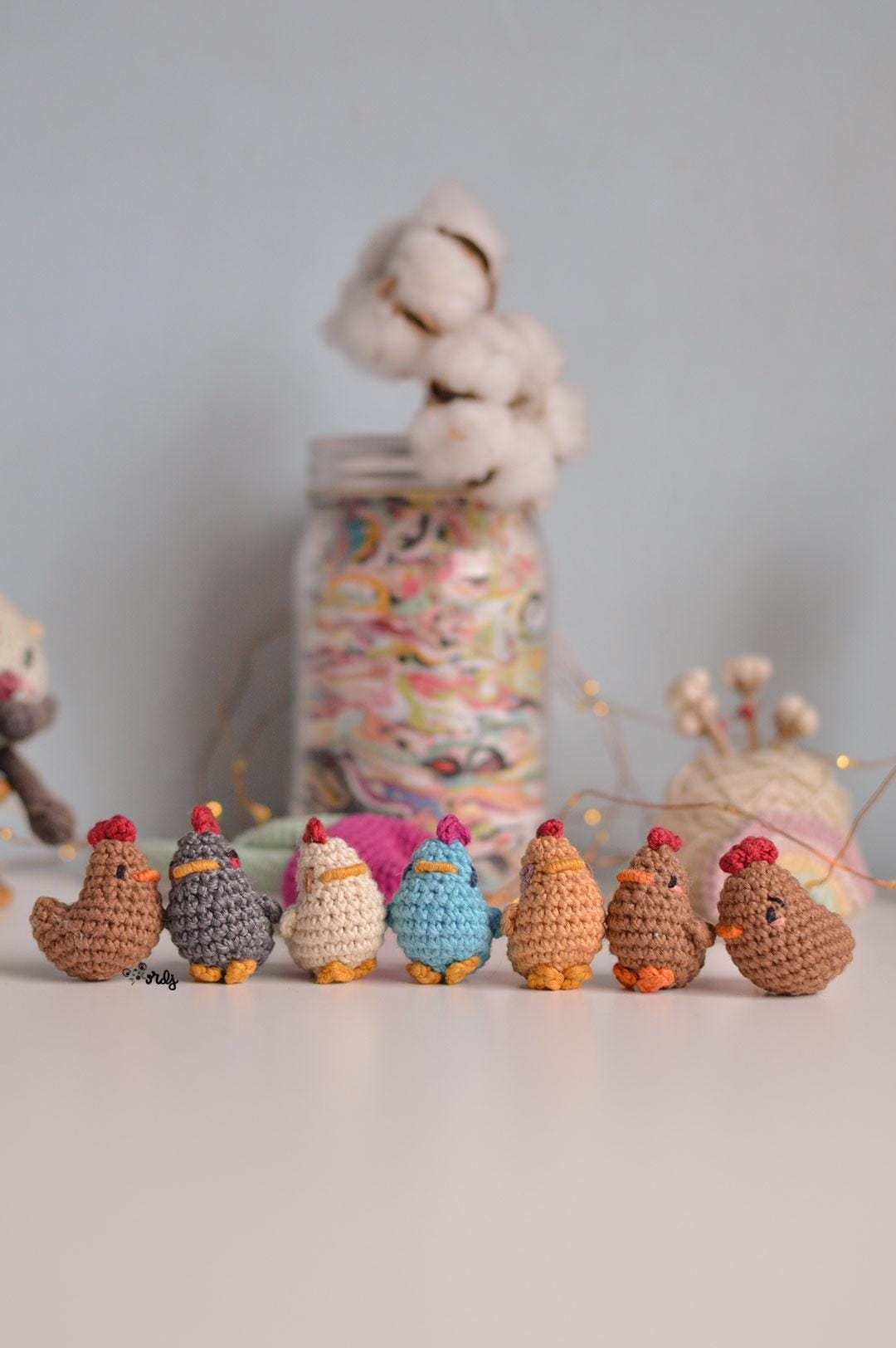 Spanish/english Pattern for Mini Amigurumi Chickens | Mini Chicken ...
