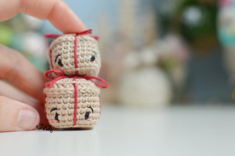 Combo of 3 SPANISH/ENGLISH patterns Mini Mama Noel, Mini gift and Mini Rudolf, mini Christmas amigurumis, knitting guide for beginners image 9