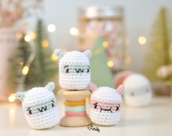 Spanish/English mini Yeti pattern, knitting guide for beginners to make a mini yeti amigurumi