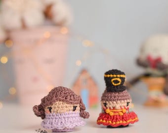 Patrón ESPAÑOL/INGLÉS para hacer una mini Clara personaje del Cascanueces | mini Clara | mini muñeca amigurumi | pack 2 patrones