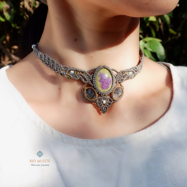 Collier ras de cou/serre-tête tête de dragon avec atlantisite et quartz diamants