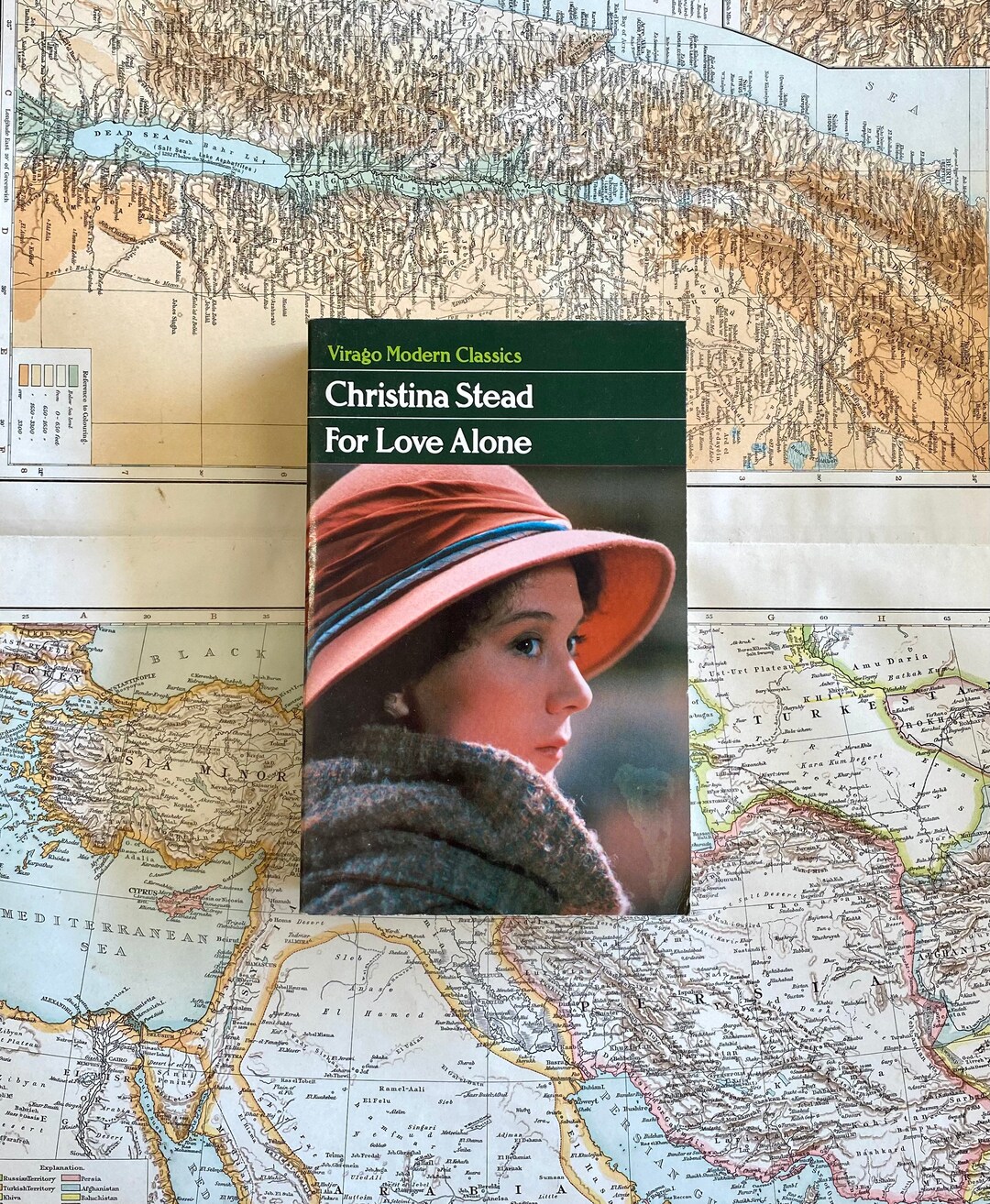 Top Girly Fall Books to Get Cozy With 🍂📚, image size:1080x1314