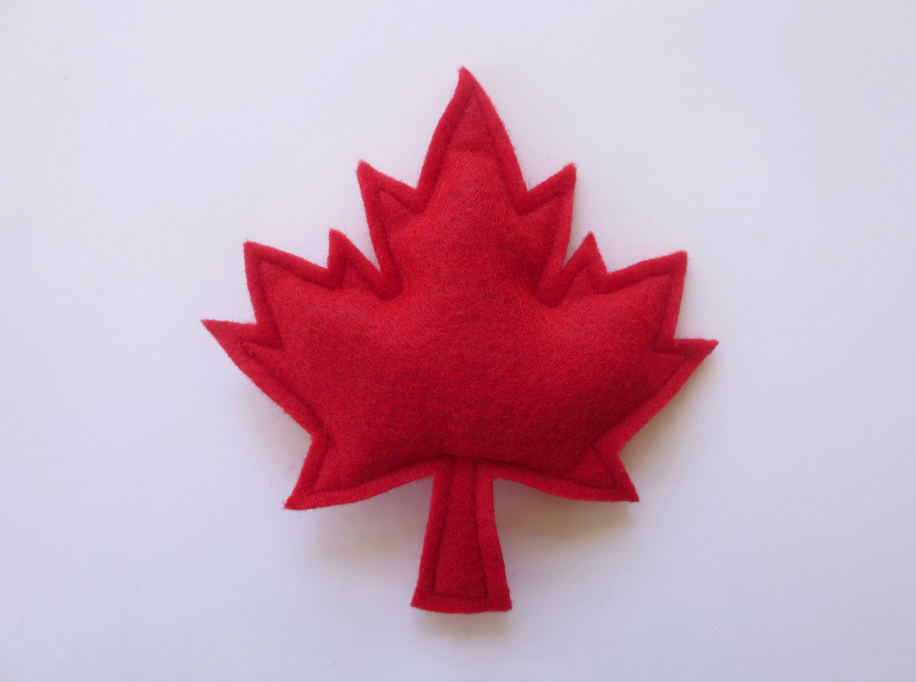 Cat toys Catnip Maple leaf Catnip toy for gift for cat lover organic catnip toy unique cat toy cute cat toy handmade felt cat toy Canada day