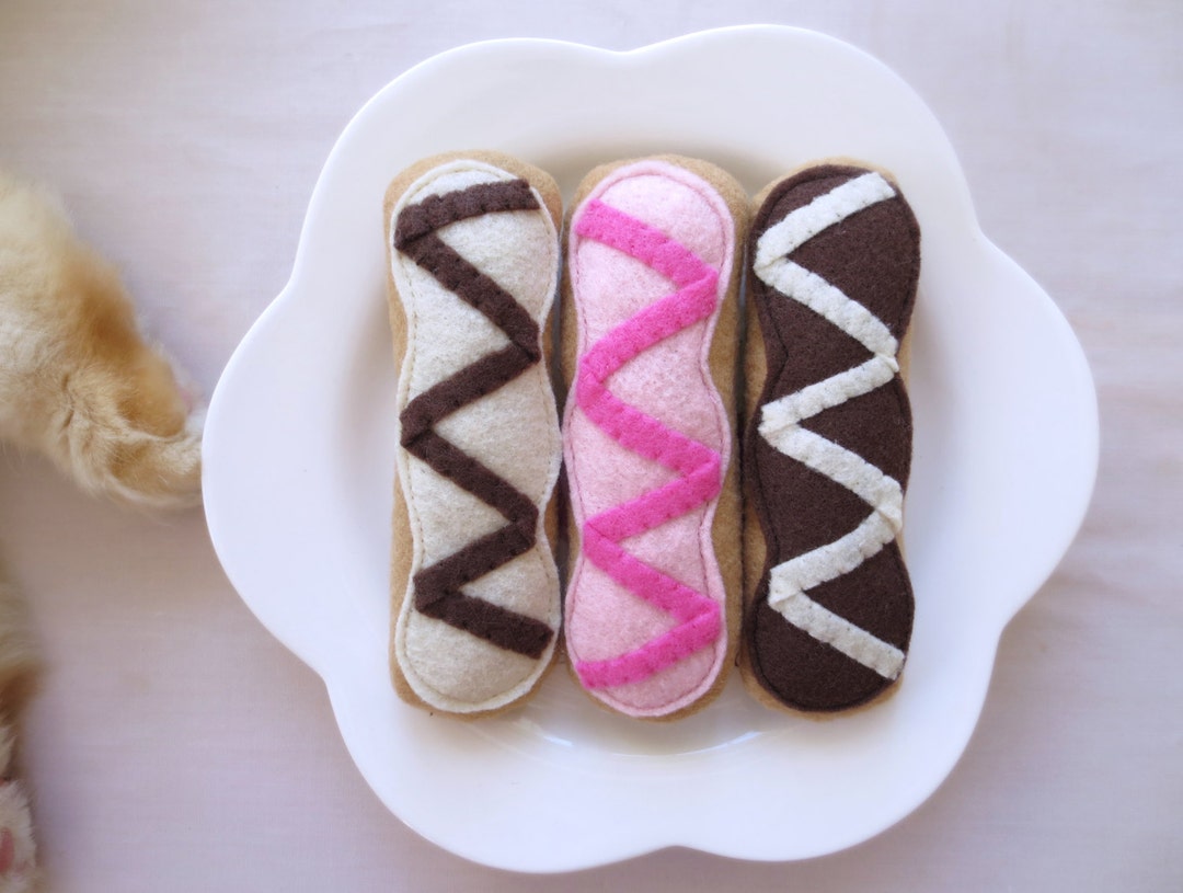 Felt Catnip Eclair Toy: Handmade Cat Gift, Organic Catnip - Etsy Canada