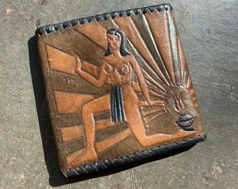Vintage Mid-Century Ägyptische Dame Tooled Leder & Whipstitched Triple Billfold Portemonnaie, Vintage Portemonnaie, Leder Portemonnaie, Vintage 1950er Jahre,