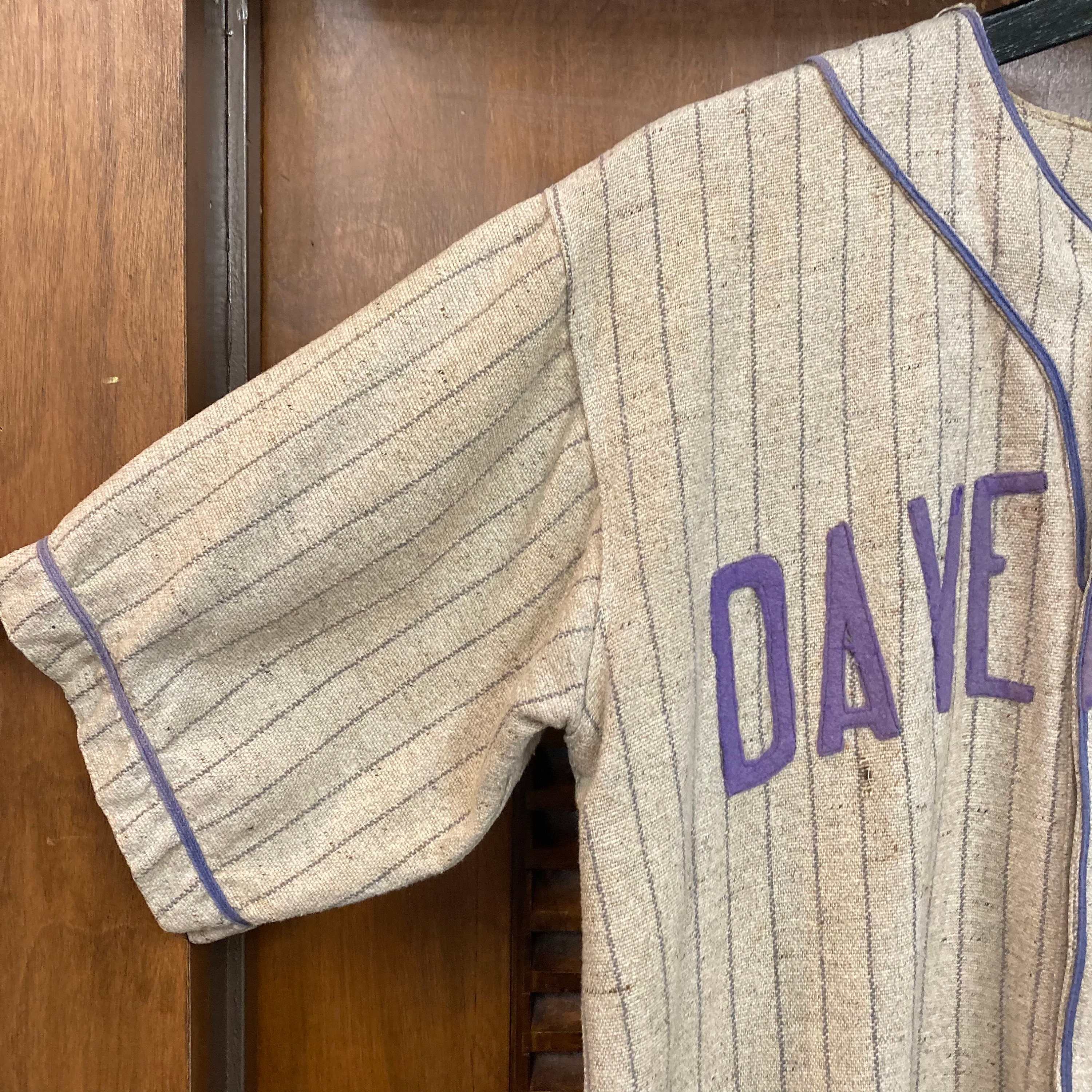 Vintage 1920