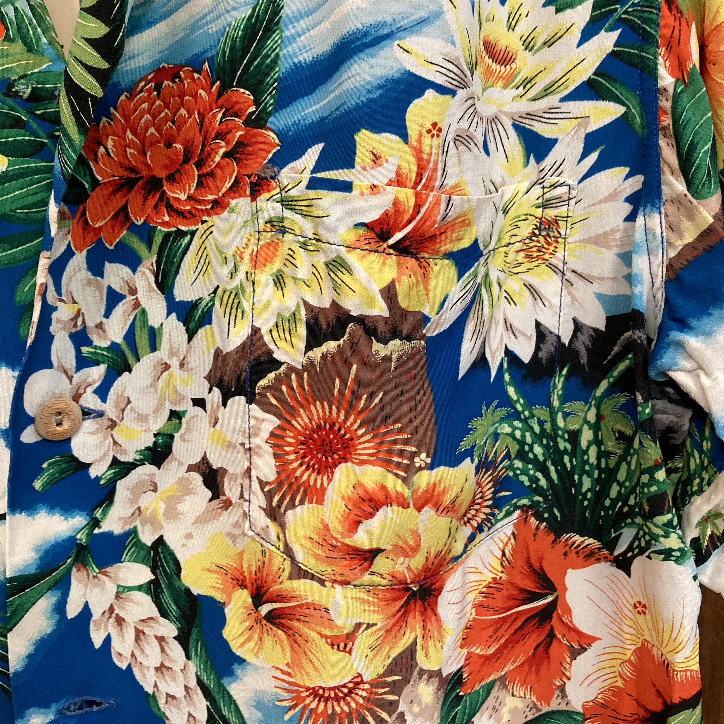 Vintage 1950's “hale Hawaii” Tiki Tropical Floral Crepe Vintage 1950's “hale Hawaii” Tiki Tropical Floral Crepe