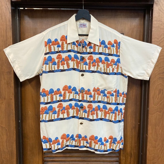 Vintage 1950s duke Kahanamoku Tiki Border Palm Tree Rayon Hawaiian Shirt, Loop Collar, Original, 50s Vintage Clothing - Etsy Vintage 1950s duke Kahanamoku Tiki Border Palm Tree Rayon Hawaiian Shirt, Loop Collar, Original, 50s Vintage Clothing - Etsy