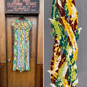 Vintage 1940’s Malihini Atomic Floral Silky Rayon Holo Muu Tiki Hawaiian Dress, Rayon, Vintage Hawaiian, Tiki Dress, Hostess Dress, Tropical