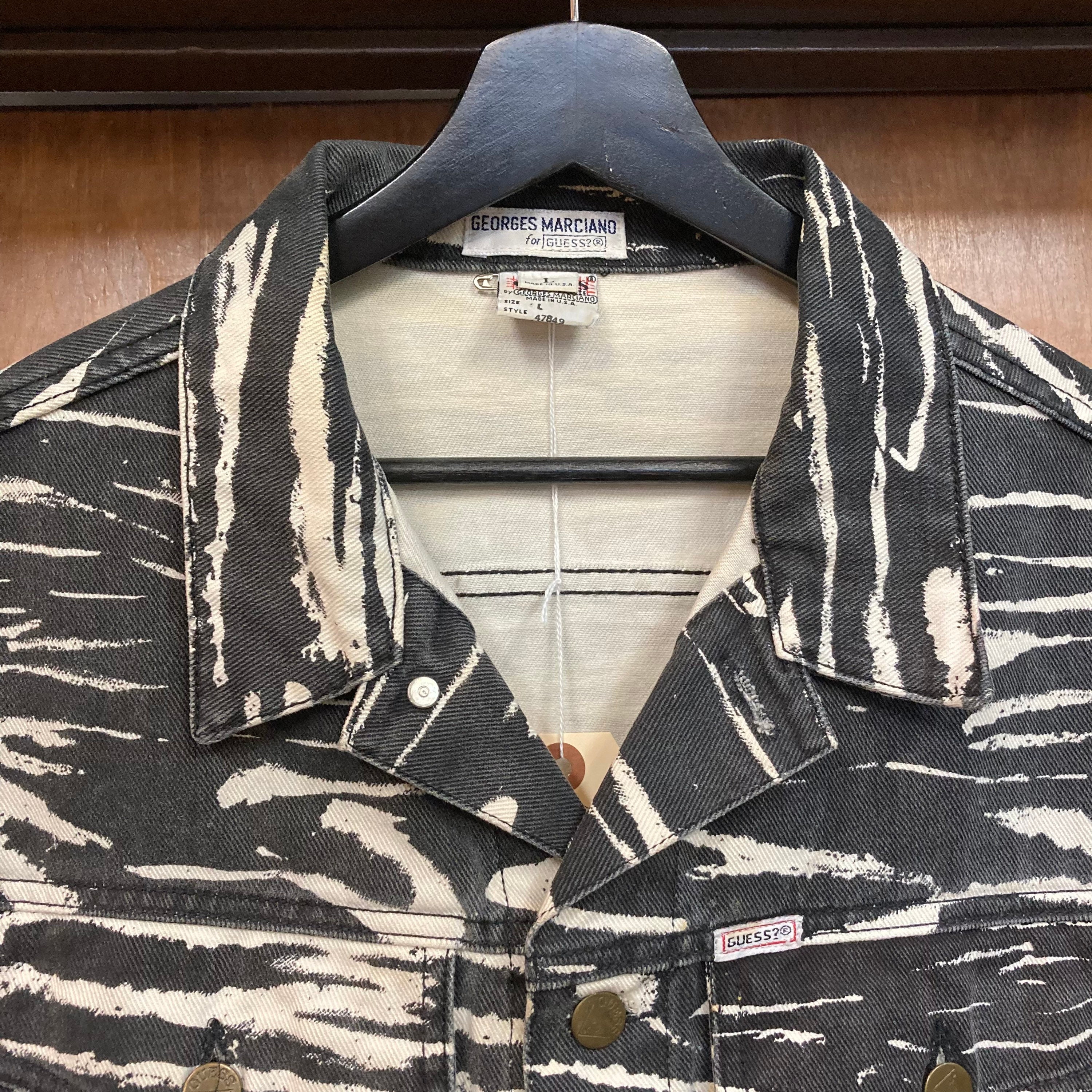 Guess USA ジャケット GUESS JEANS SCRIPT Patch Varsity Jacket ジャケット アウター