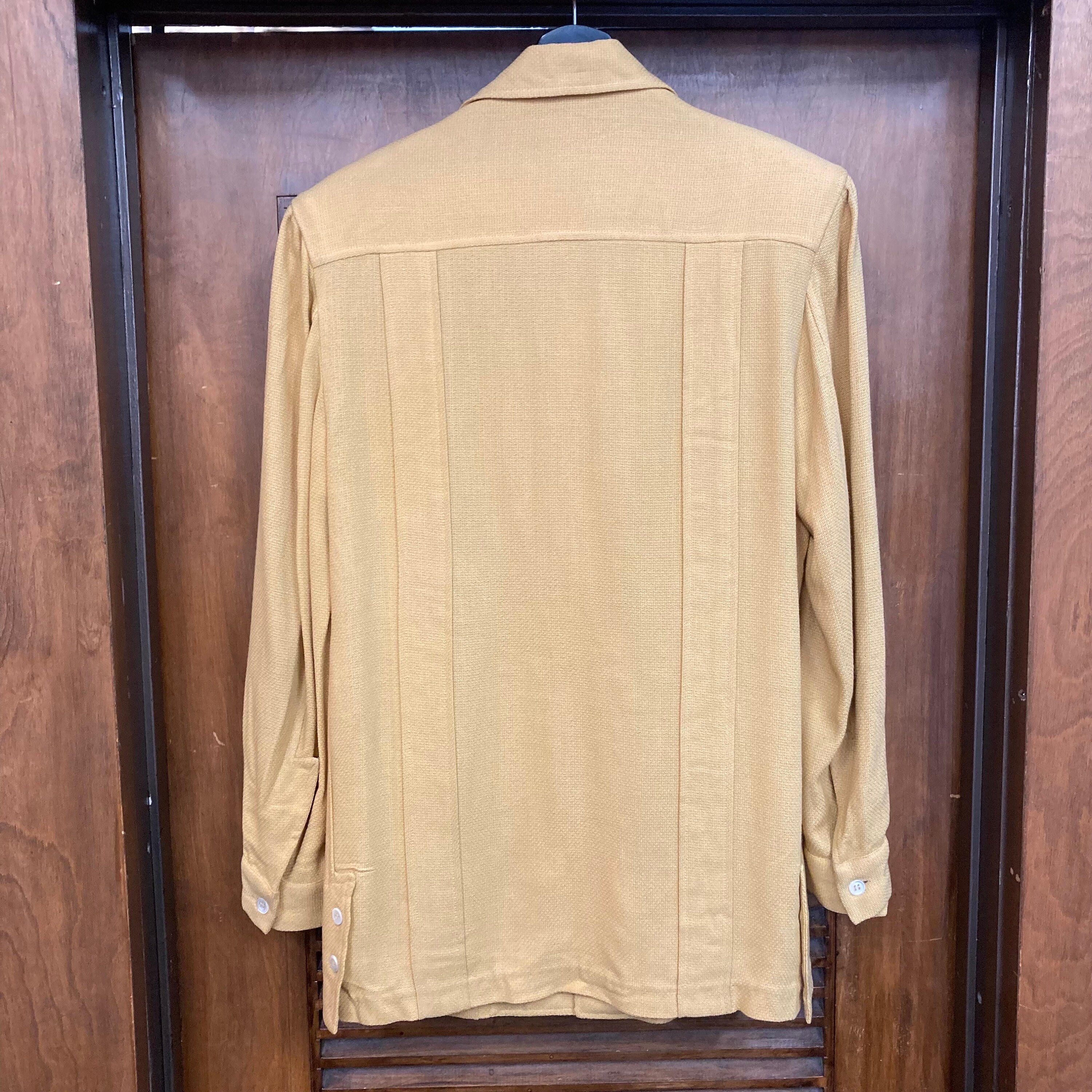 Vintage 1950's Textured Yellow Rayon Hollywood Leisure Vintage 1950's Textured Yellow Rayon Hollywood Leisure