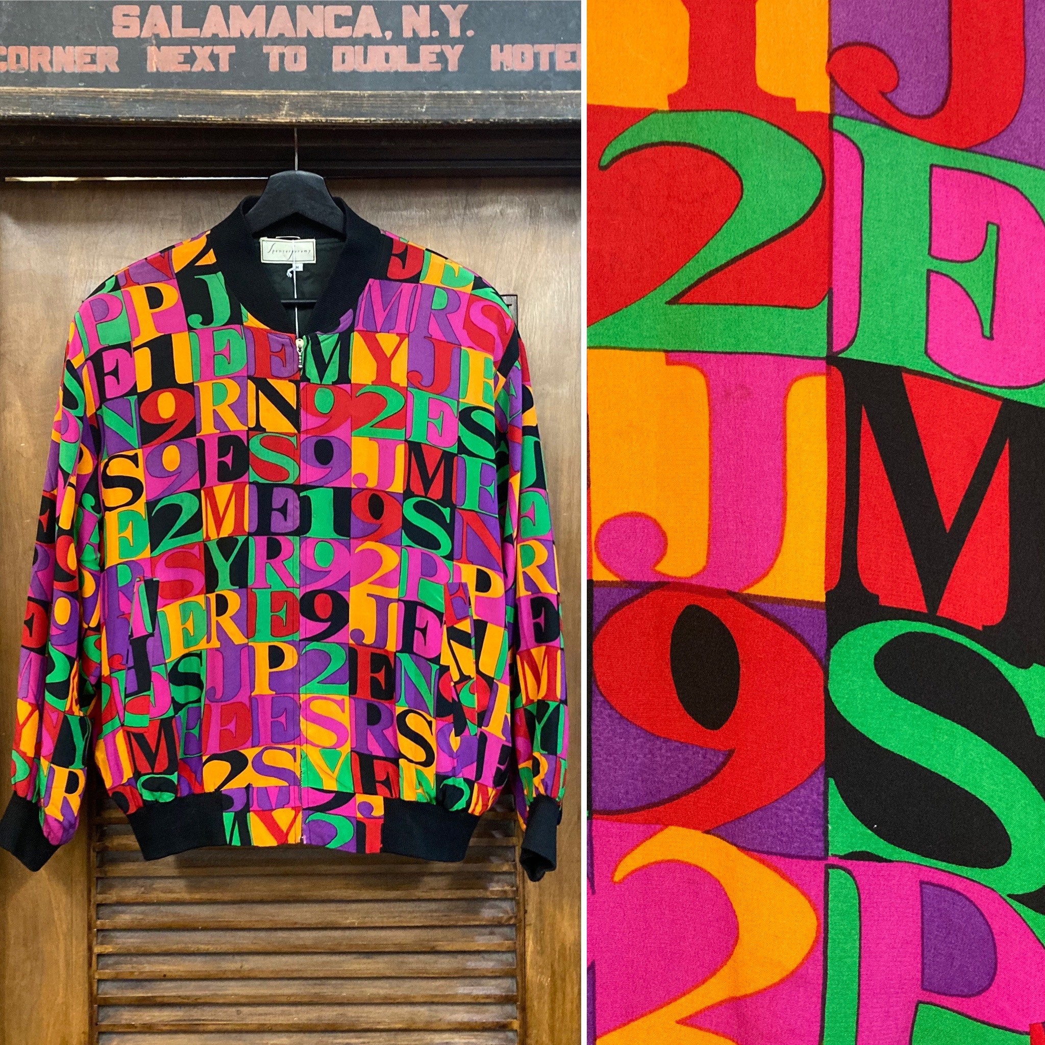 90's Vintage Kleding 90's Pop Art 90's Jacket Kleding Gender-neutrale kleding volwassenen Jacks en jassen 90's Bomber Vintage 1990's "Spenser Jeremy" Travel Matchbook Bomber Jacket 