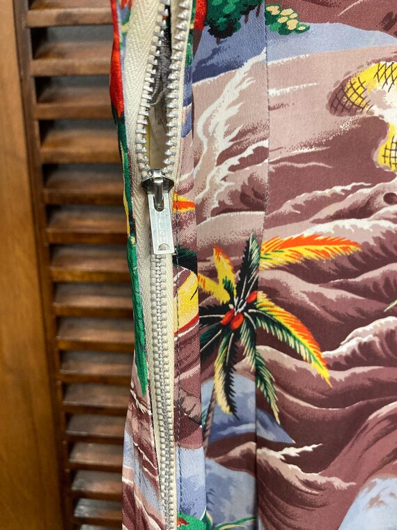 Vintage 1950’s “Hale Hawaii” Surfer Ukelele Tropi… - image 7