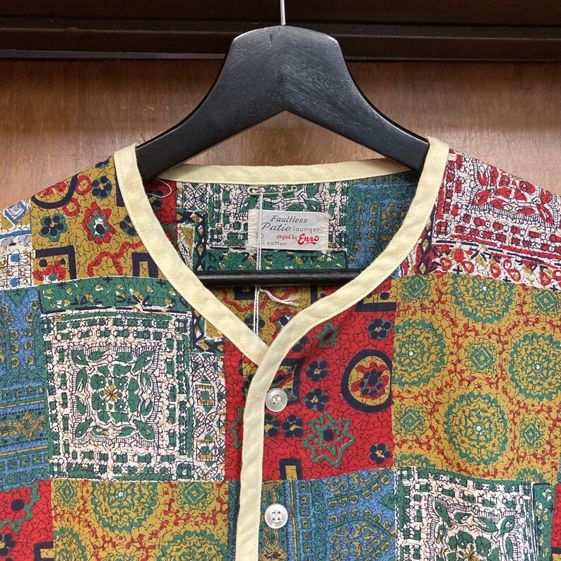 Vintage 1960s Cotton Batik Hippie Tiki Henley Pullover Hawaiian Shirt, 60s Vintage Clothing image 6