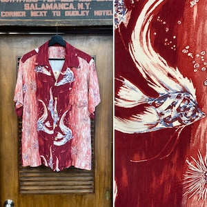 Vintage 1940’s Original “Kamehameha” Underwater Fish Vertical Rayon Hawaiian Shirt, Loop Collar, 40’s Vintage Clothing