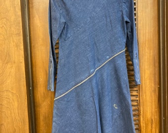 Vintage 1960’s All Around The Way Zipper Mod Style Chinstrap Denim Dress, 1960’s Dress, Denim Dress, Mod Dress, Chinstrap, Vintage Zipper Vintage 1960’s All Around The Way Zipper Mod Style Chinstrap Denim Dress, 1960’s Dress, Denim Dress, Mod Dress, Chinstrap, Vintage Zipper