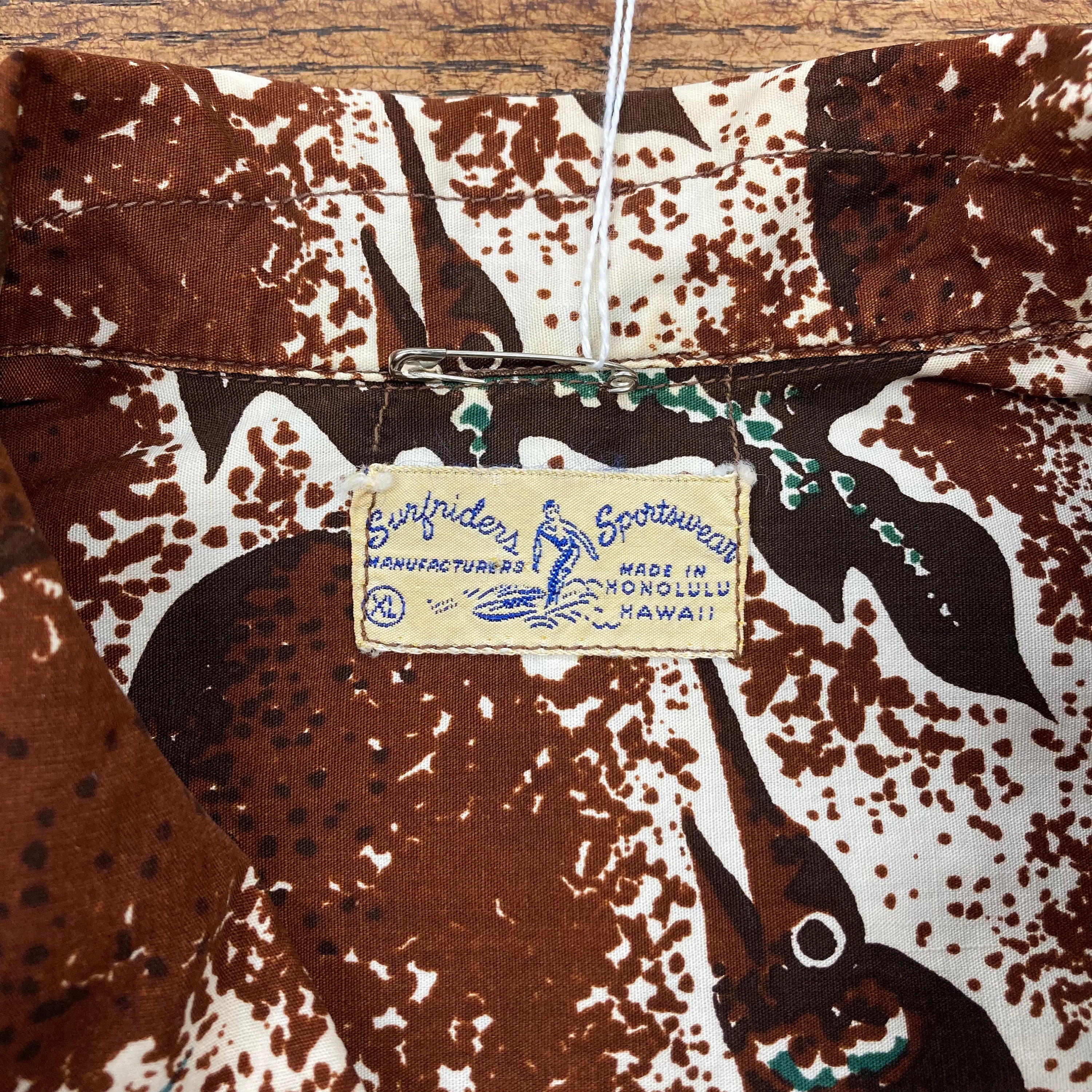 Vintage 1950's Size XL “surfriders” Tiki Underwater Fish Vintage 1950's Size XL “surfriders” Tiki Underwater Fish