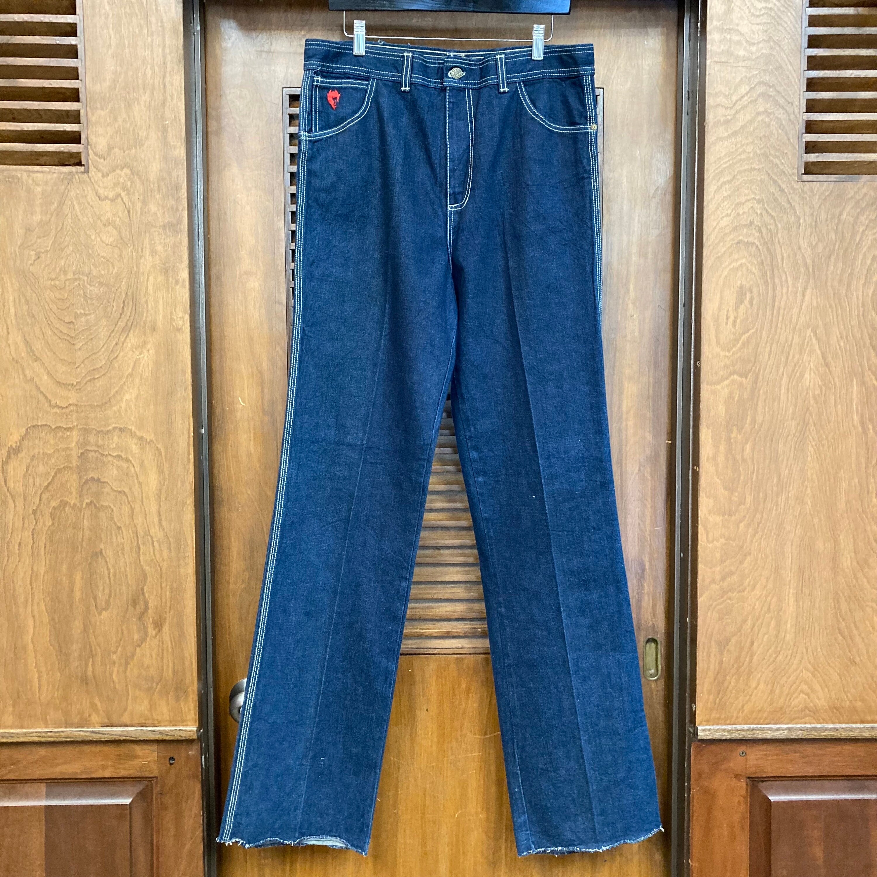 Vintage 1980's W35 “devils” Flame Pitchfork Detail