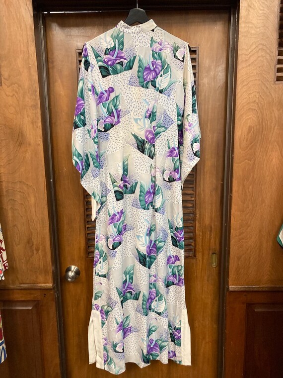 Vintage 1940’s Atomic Floral Crepe Tiki Pake Muu … - image 10