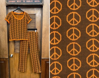 Vintage 1960’s Hippie Mod Peace Sign Woodstock Joseph Magnin Pop Art Two Piece Outfit, Shirt, Top, Pants, Knit, Peace Sign, Hippie, Mod,