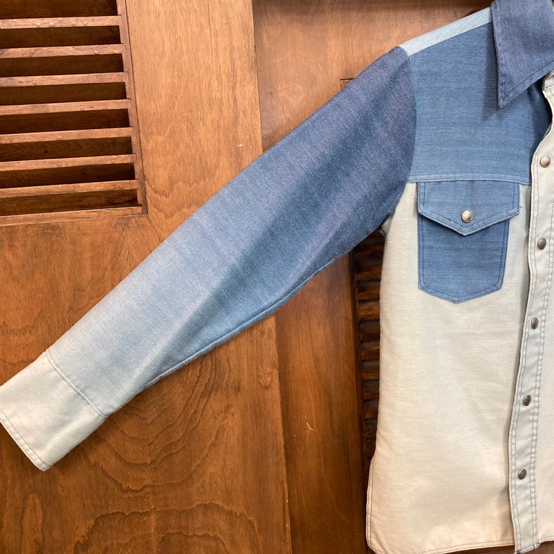 Vintage 1970s Big Yank Brushed Cotton Ombré Denim Hippie Rocker Shirt, 70s Snap Button Over Shirt, Vintage Clothing image 5