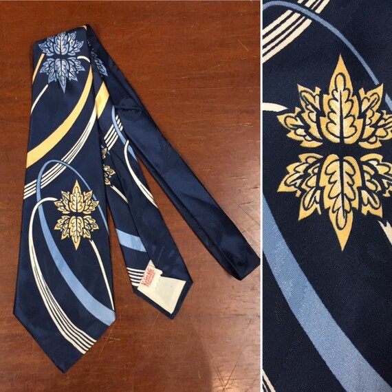 Vintage 1940’s Necktie, Leaf Pattern Print, 1950’s