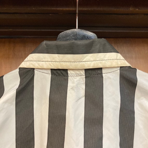 Vintage 1960’s Size XL Referee Stripe Windbreaker… - image 10