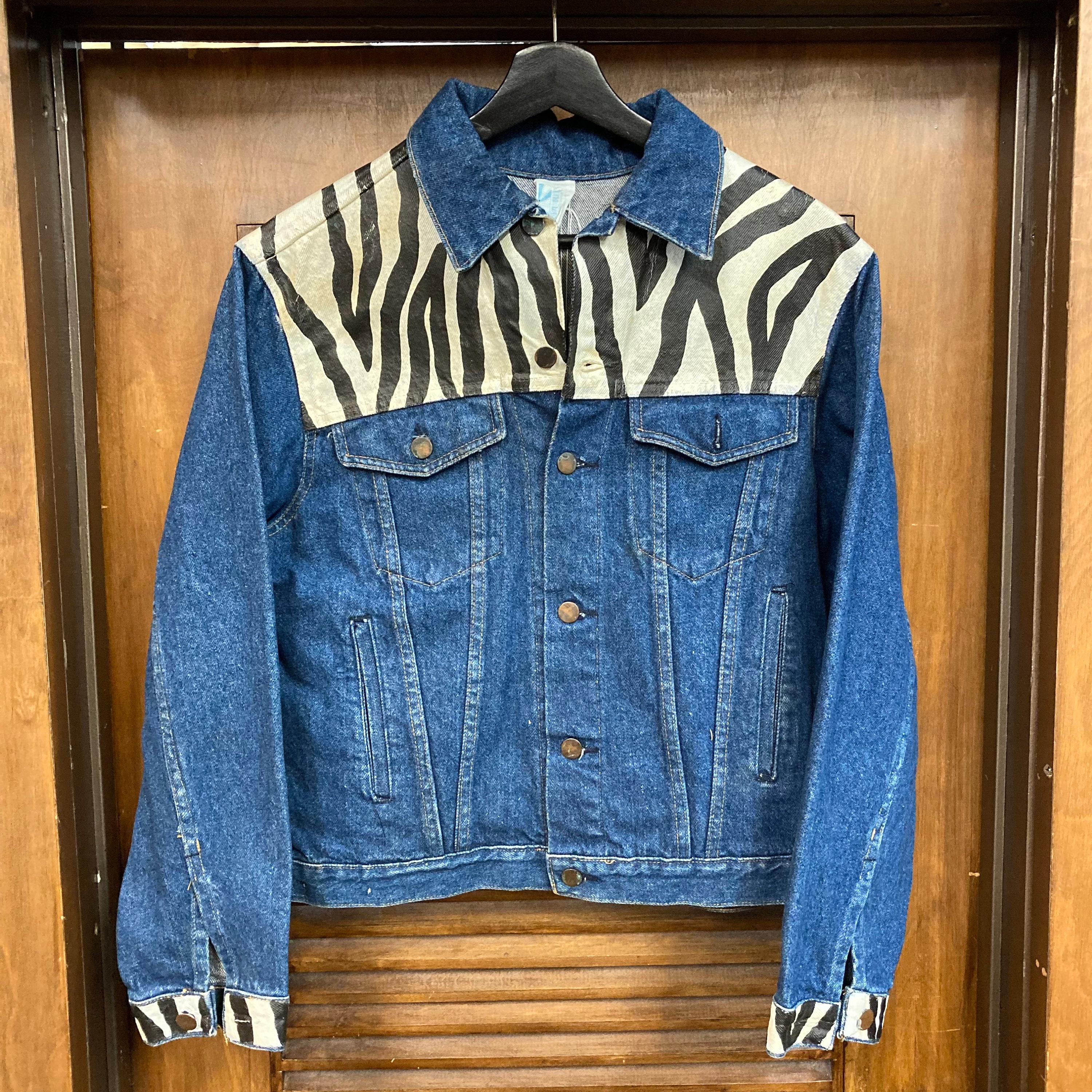 Vintage 1980s Dated 1989 Zebra Painted Artwork Denim Trucker Jacket, New Wave, Original, 80s Vintage Clothing - Etsy Vintage 1980s Dated 1989 Zebra Painted Artwork Denim Trucker Jacket, New Wave, Original, 80s Vintage Clothing - Etsy