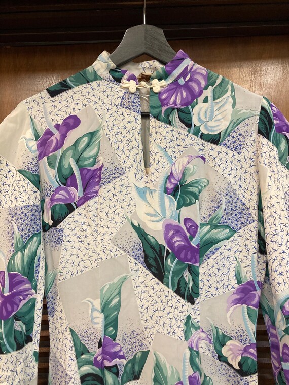 Vintage 1940’s Atomic Floral Crepe Tiki Pake Muu … - image 3