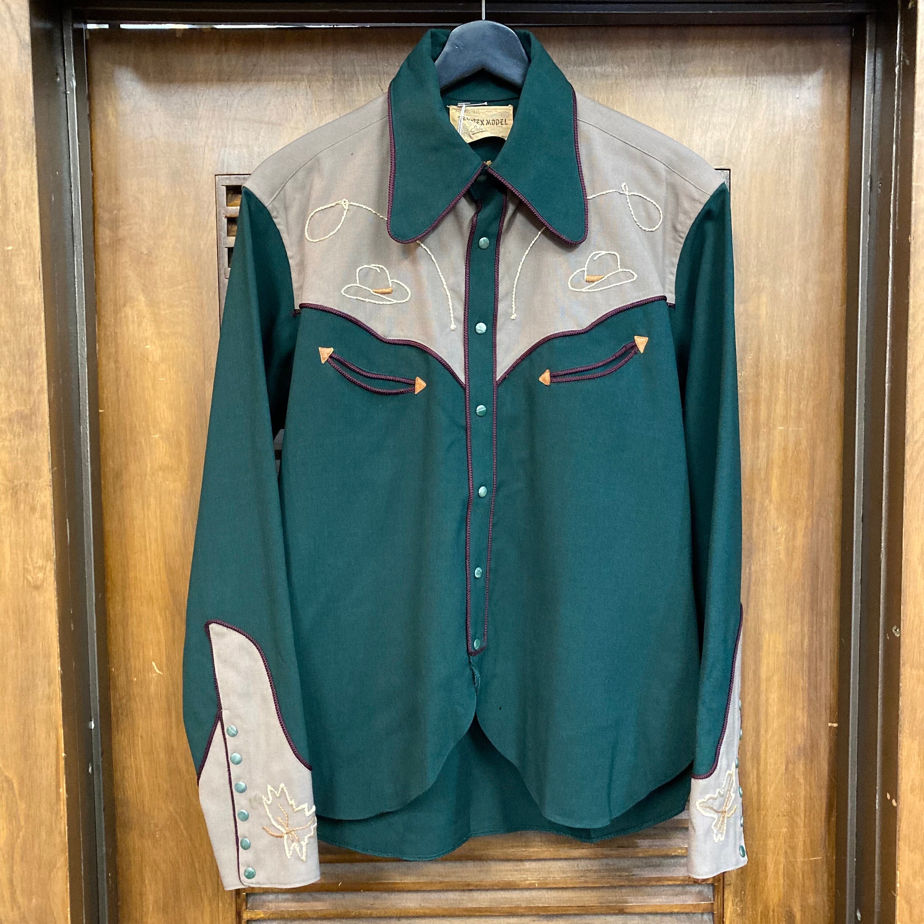 Vintage 1940's “frontex” Rodeo Design Rayon X Wool Blend Vintage 1940's “frontex” Rodeo Design Rayon X Wool Blend