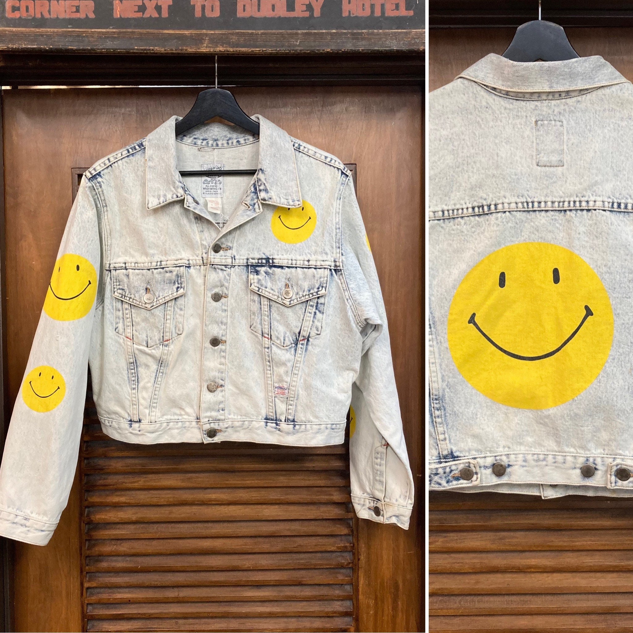 Vintage 1980s smiley Face Acid Wash 