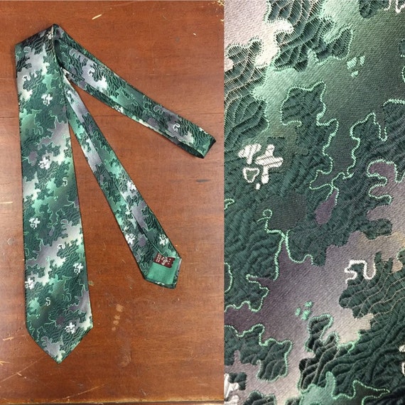 Vintage 1930’s, Hollywood, Moss Design Swing Tie,