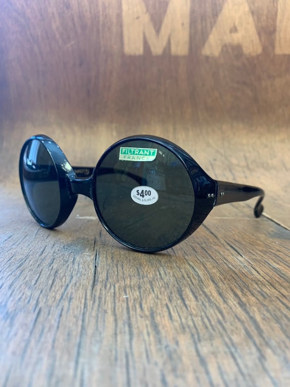 Vintage 1960's Black Oversized Round Mod Sunglasse
