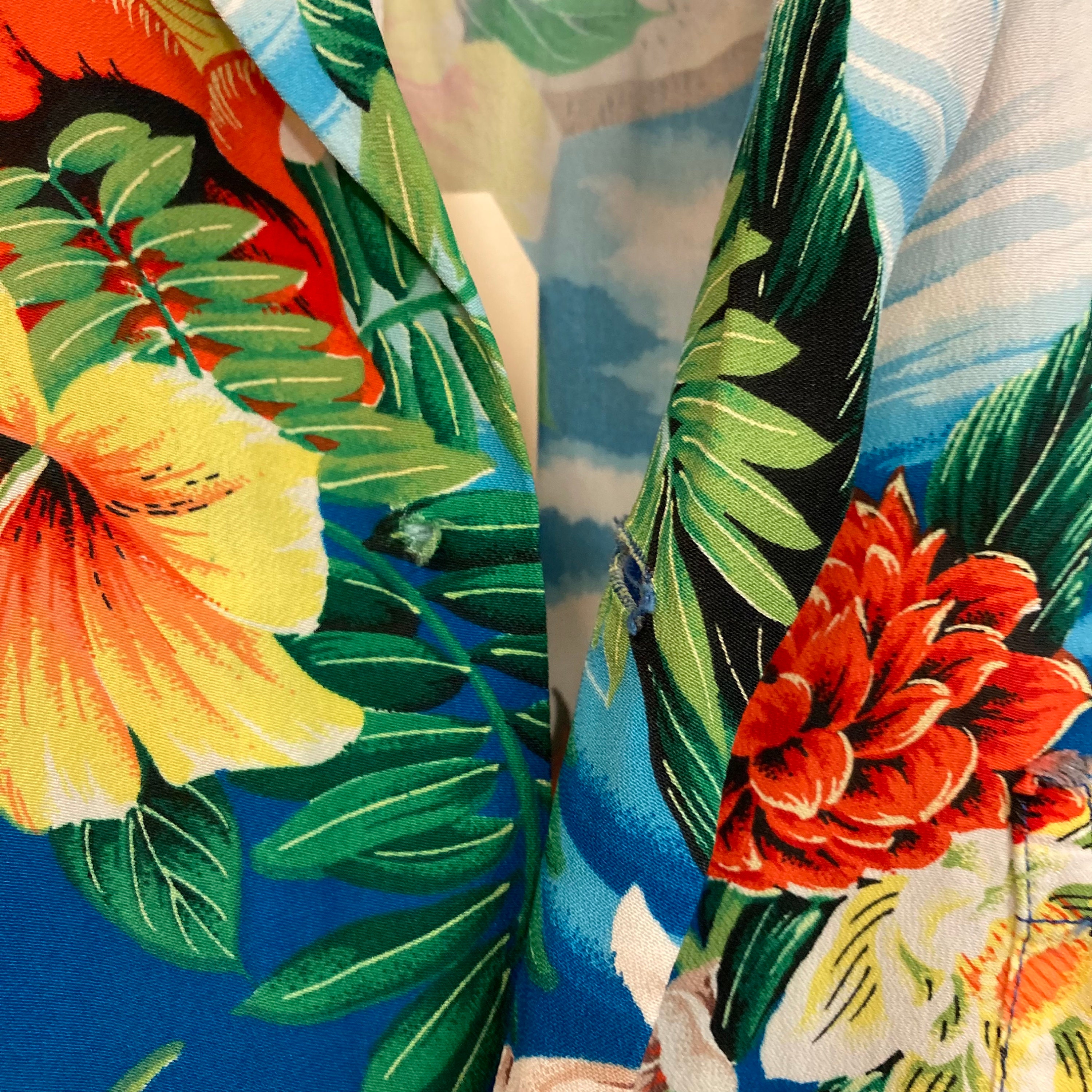 Vintage 1950's “hale Hawaii” Tiki Tropical Floral Crepe Vintage 1950's “hale Hawaii” Tiki Tropical Floral Crepe