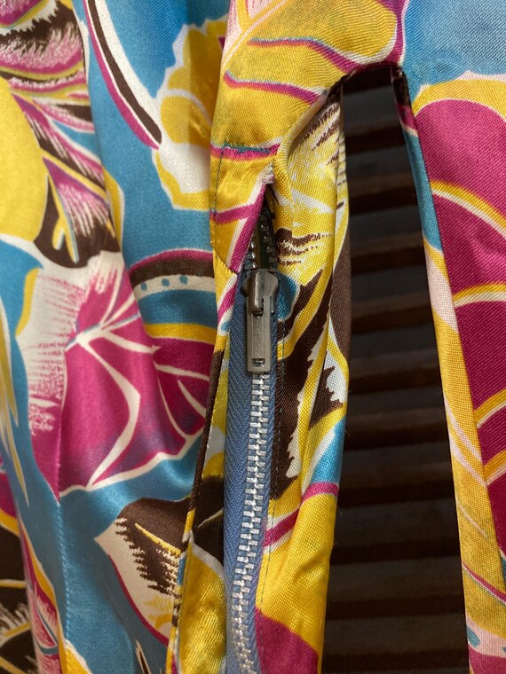 Vintage 1940’s Original “Kamehameha” Sateen Fabri… - image 5