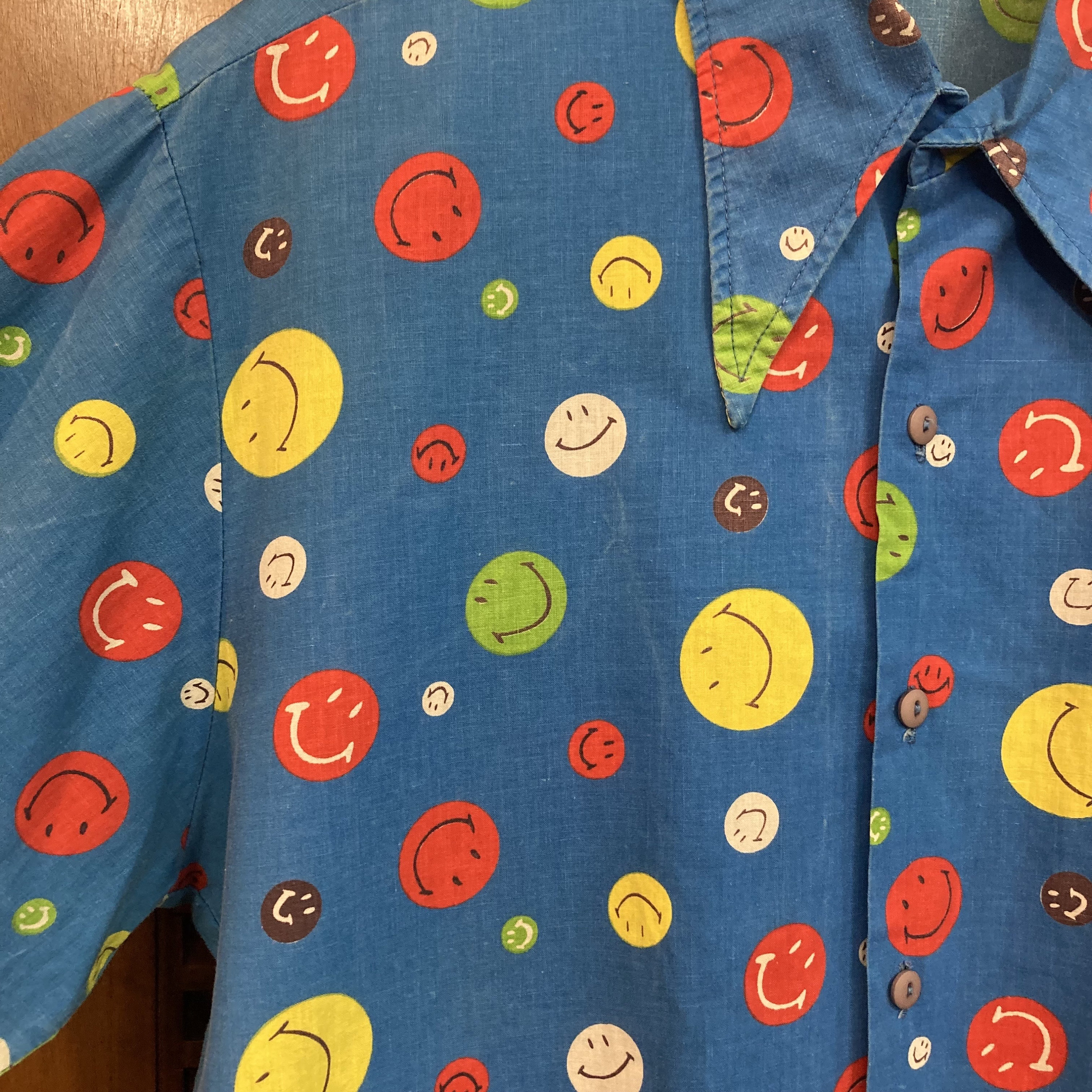 smiley face ヴィンテージ 総柄 半袖シャツ トップス
