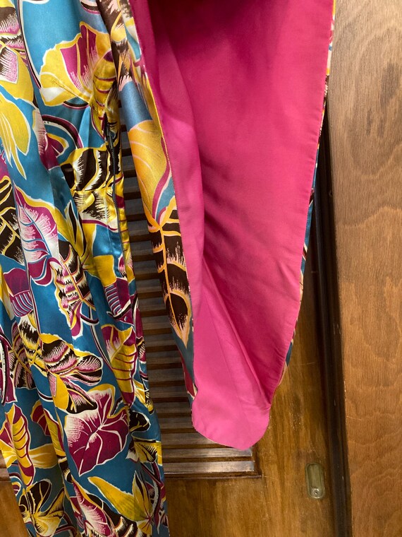 Vintage 1940’s Original “Kamehameha” Sateen Fabri… - image 7