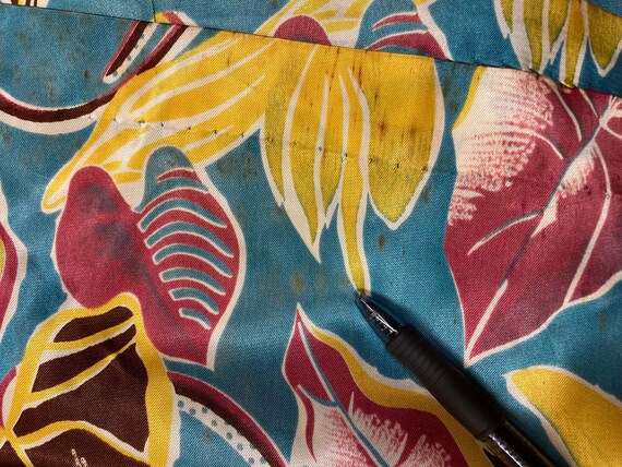 Vintage 1940’s Original “Kamehameha” Sateen Fabri… - image 8