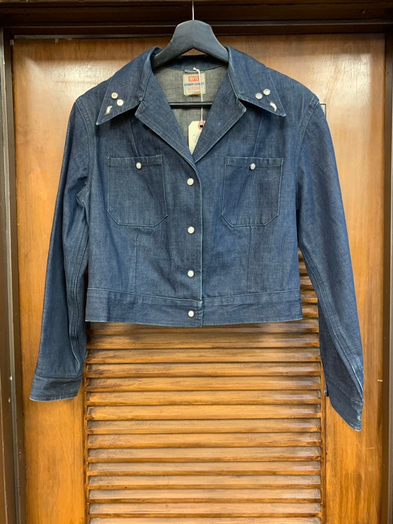 Vintage 1950's Levi's Studded Denim Shirt Jacket, Vintage Workwear, Vintage Levi's, Vintage Levi's Jacket, Vintage Denim, Vintage 1950's image 3