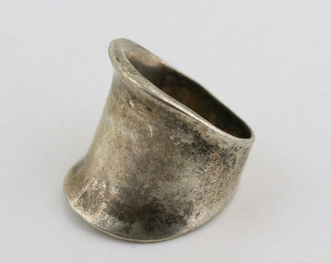Vintage Size 6 Navajo Dome Shape Gradual Abstract Design Ring 925 Sterling Silver  RG 1516K