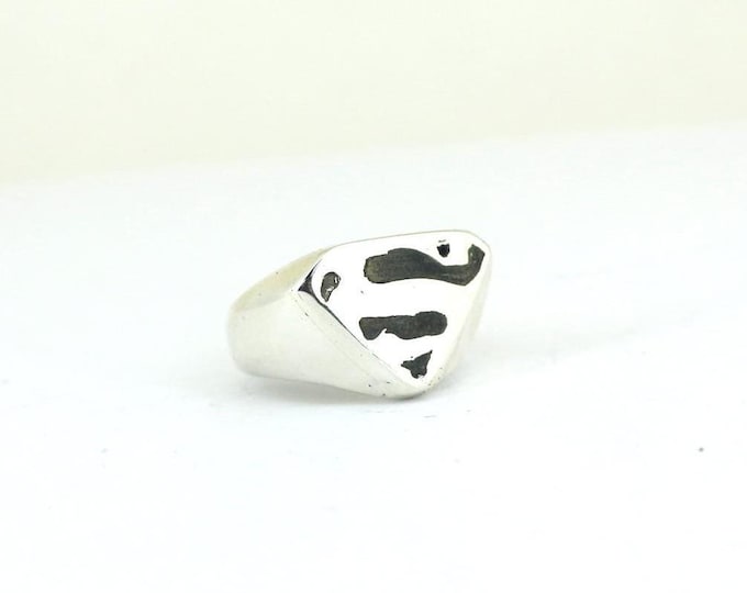 Vintage Size 8.75 Enamel Triangle Superman Sign Signet Ring 925 Sterling Silver  RG 2005