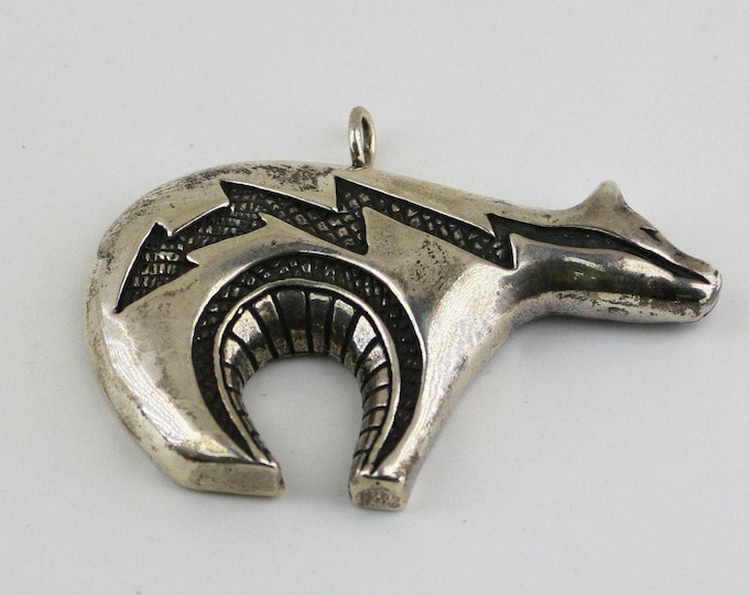 Vintage Zuni Bear Navajo Native American Heavy Detailed Design Pendant 925 Sterling PD 1144