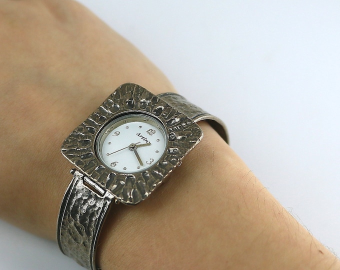 Vintage Artiny Japan Movement Water Resistant Israel Style Hammered Watch 925 Sterling Silver OT 311