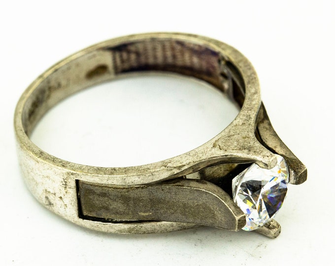 Size 7.5 Band Shape Shiny Round Crystal Design Elvish Style Vintage Women's Engagement Ring 925 Sterling Silver RG 3202Q