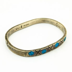 Mexico XO Turquoise Design Vintage Elegant Bangle Bracelet for Women 925 Sterling Silver Br 3174Q