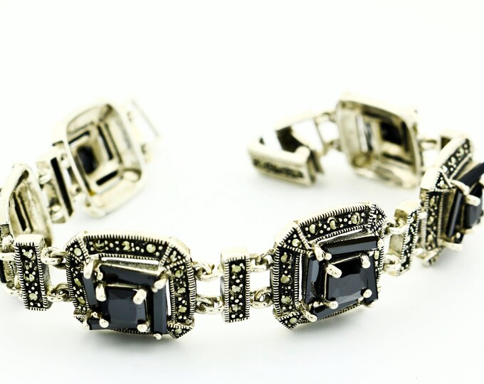 Dark Gray Rectangle Shape Quartz Stone & Marcasite Design Handmade Vintage Beautiful Link Bracelet 925 Sterling Silver BR 1305Q