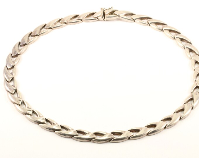 Vintage Italy Marquise Leaf Design Necklace 925 Sterling Silver NC 1042