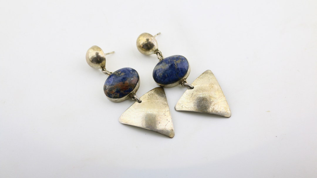 blue crystal Lapis lazuli beads string, Party at Rs 400/piece in blue crystal Lapis lazuli beads string, Party at Rs 400/piece in