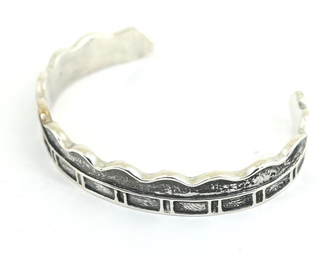 Vintage Dream Collective Wave Classic Design Cuff Bracelet 925 Sterling Silver BR 868