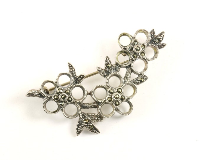 Vintage Beautiful Open Flower Floral Marcasite Design Pin/Brooch 925 Sterling BB 1756